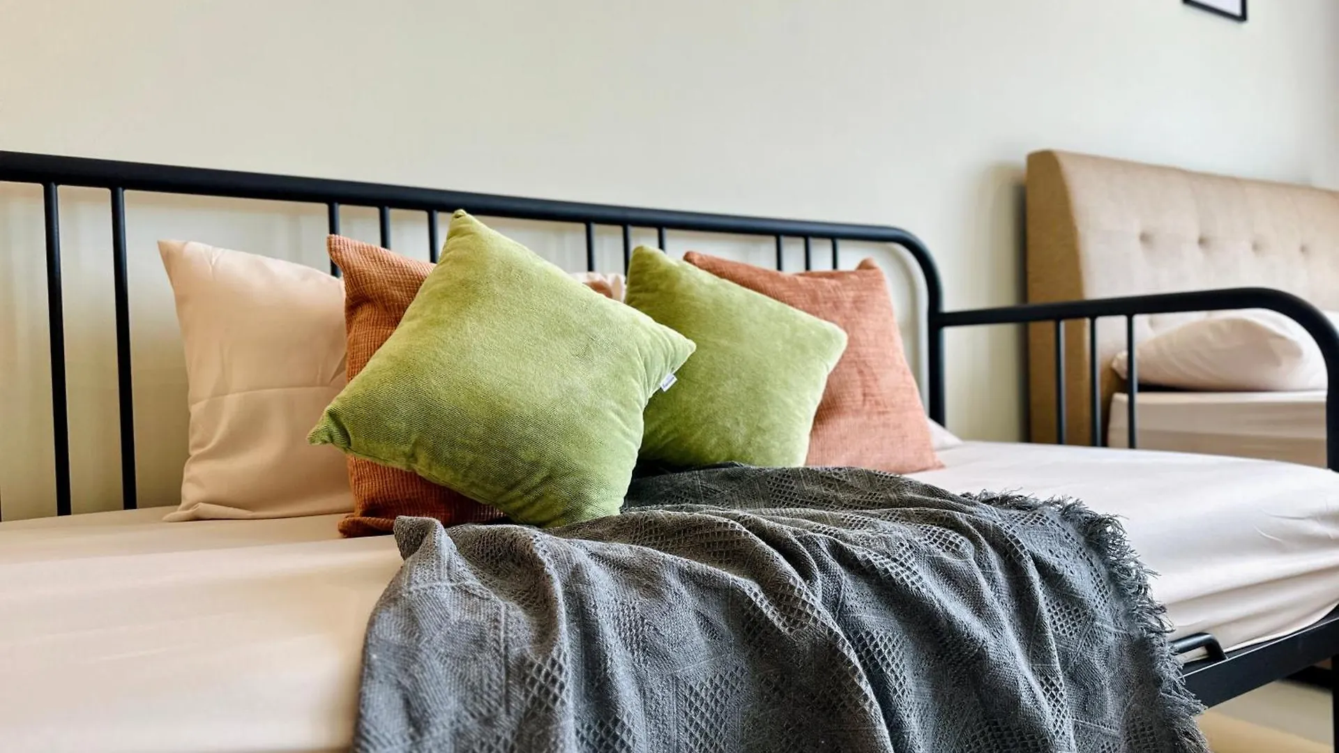 New Georgetown Modern City View 2Br Homestay For 10Pax 无敌美景两房民宿 Beacon Executive Suite アパート