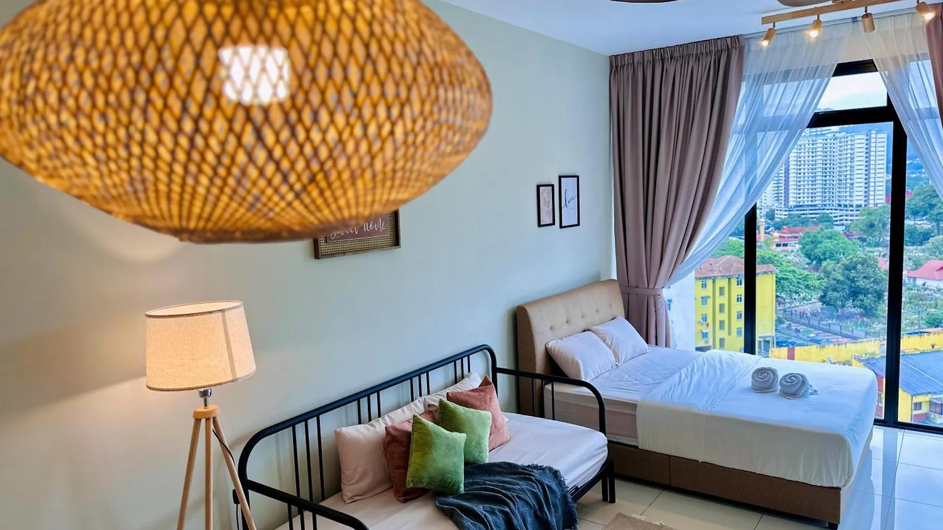 New Georgetown Modern City View 2Br Homestay For 10Pax 无敌美景两房民宿 Beacon Executive Suite 0*, ジョージタウン